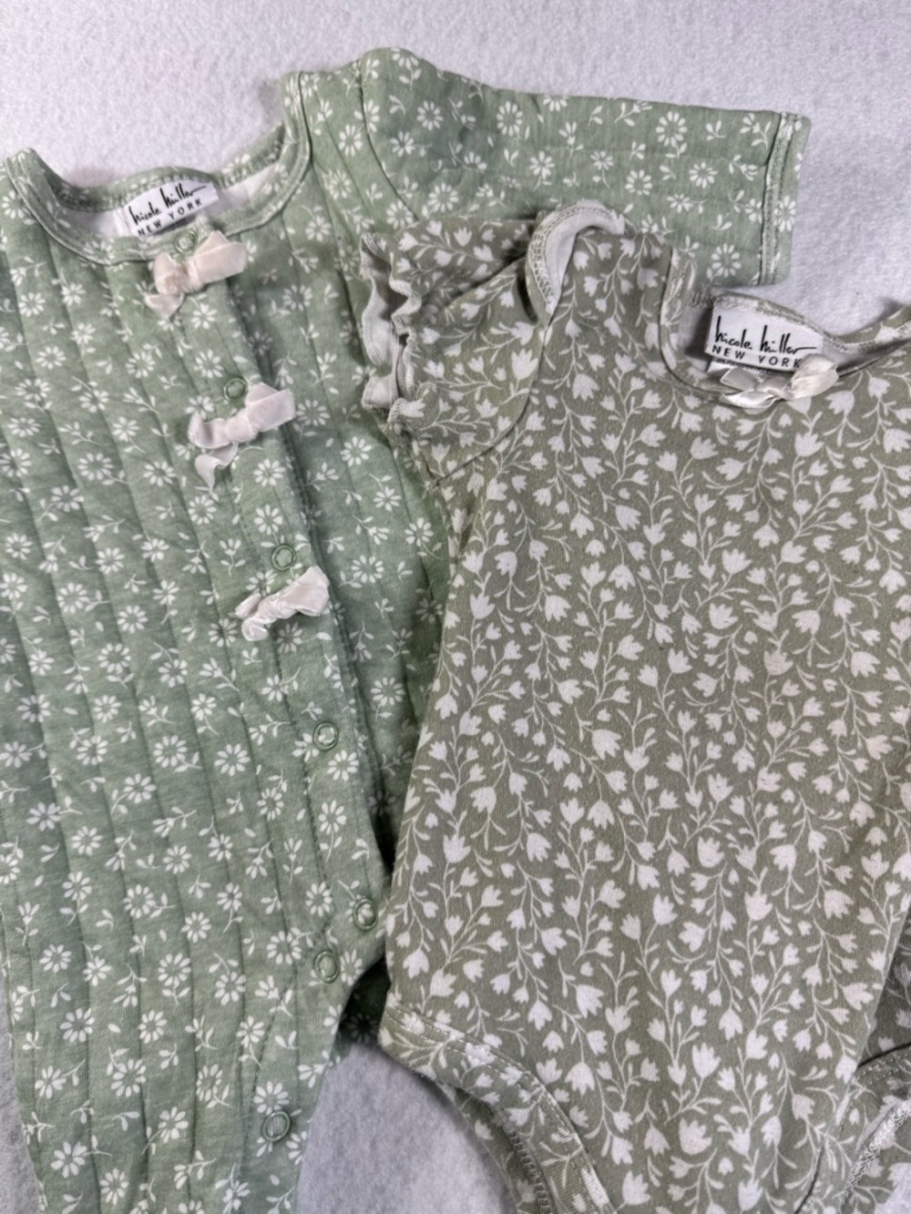 Nicole Miller 0-3M Lot of 2 Green One Piece Floral Footie with White Bows Spring